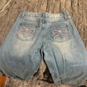 Telepatía Women's Jeans with Pink Bow Accents - Size 26